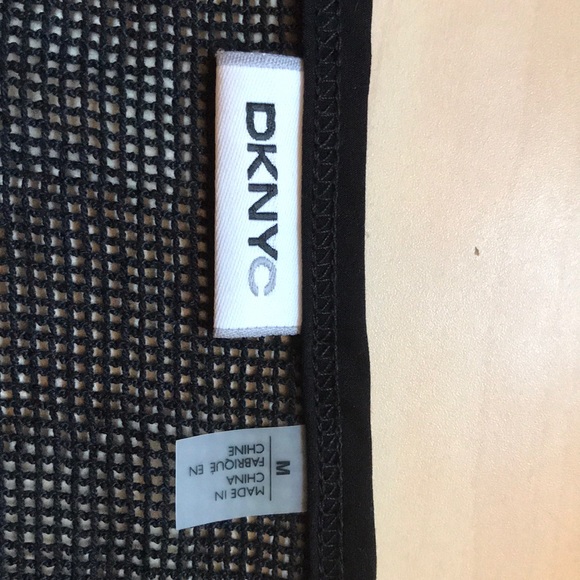 DKNYC black cotton top with mash details size M - Picture 4 of 5